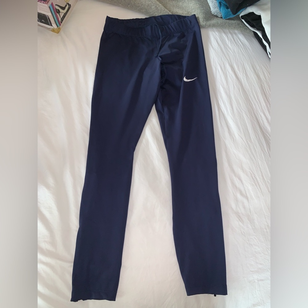 Leggings: Women’s Size Medium